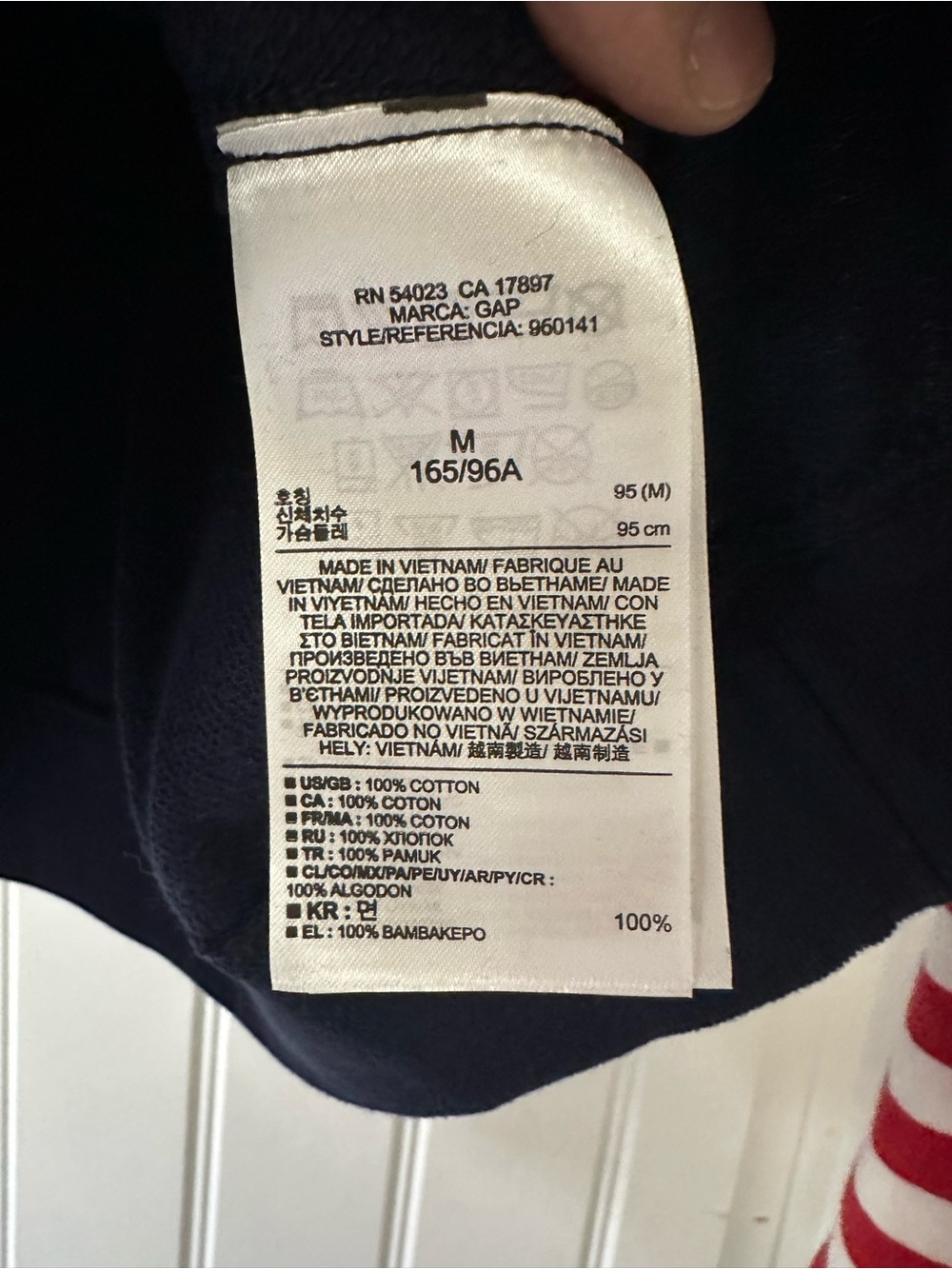 GAP Factory Navy Red White Stripe Raglan
Sweatshirt NWT Medium - Picture 5 of 6
